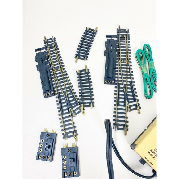 Vintage AHM Model Railroad Transformer 70277 plus Extra  New tracks/ Screws - Picture 3 of 7